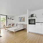 Three-bedroom In 펜션 *