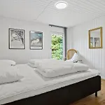 펜션 Three-bedroom In *